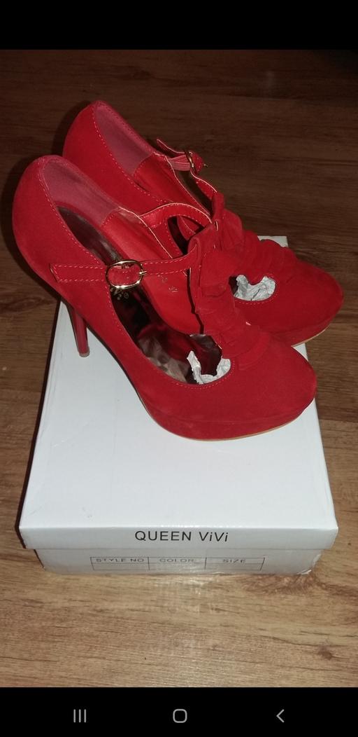 Buy & Sell West Midlands Sandwell - Photos for Red platform shoes size 4