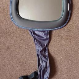 Used Munchkin baby in-sight rear view car mirror, it's in a fair condition.