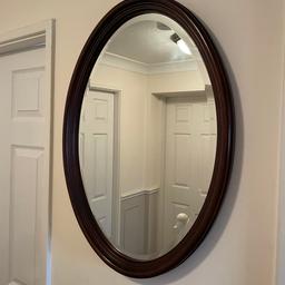 Large wood mirror
Overall 75cm x 54cm
Mirror 67cm x 46cm
Good condition
Good quality mirror
Ready to hang
Weight 4.5kg
Collection from Halifax (10 mins off M62)
