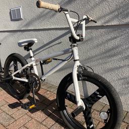 Girls/boys 16” mag wheels BMX GT