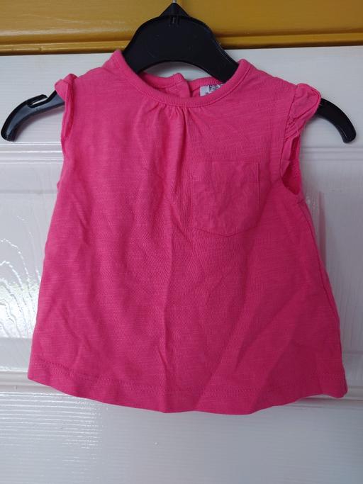 Buy & Sell Leicestershire Charnwood - Photos for Baby girls pink top size up to 1 month