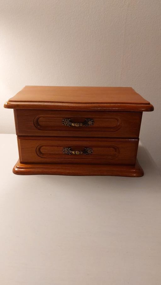 Buy & Sell Essex Epping Forest - Photos for Wooden Jewellery Box