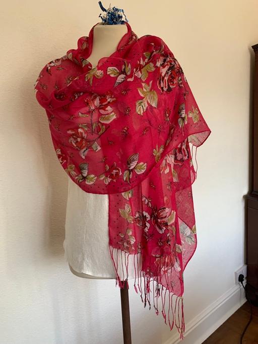 Buy & Sell Warrington Thelwall - Warrington - Photos for Pretty new lightweight dark pink scarf