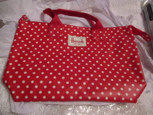 Buy & Sell Barking and Dagenham Dagenham - RM8 - Photos for harrods red & white spotty hand bag new £15