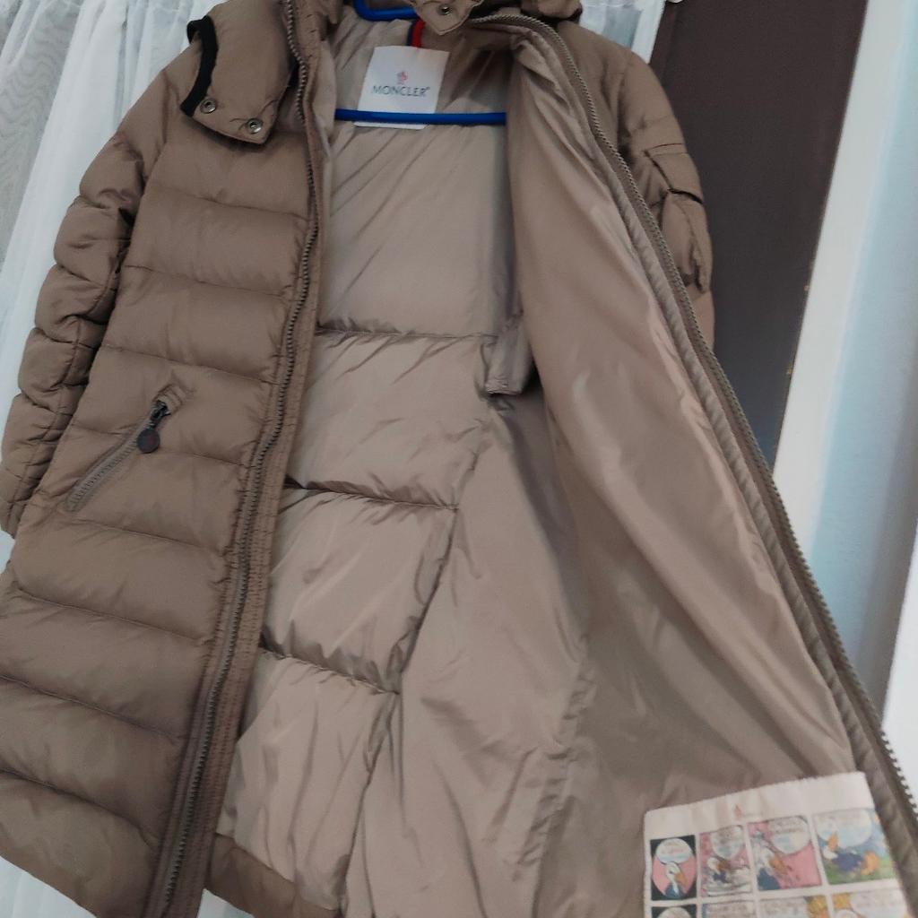 Winter Mantel
Original Moncler
Größe 7-8 Y
gebraucht, gute Zustand
Fixpreis