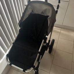 The clement bugaboo. My daughter been in the pram literally 10 times! Due to me always being in the car. Also comes with carry cot and umbrella for summer also have the rain cover and foot muff, drink holder and also the changing bag.