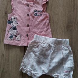 very good clean condition from TU 
☀️buy 5 items or more and get 25% off ☀️
➡️collection Bootle or I can deliver if local or for a small fee to the different area
📨postage available, will combine clothes on request
💲will accept PayPal, bank transfer or cash on collection
,👗baby clothes from 0- 4 years 🦖
🗣️Advertised on other sites so can delete anytime