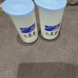 x2 jugs with lid 
Brand new 
BB2 collection