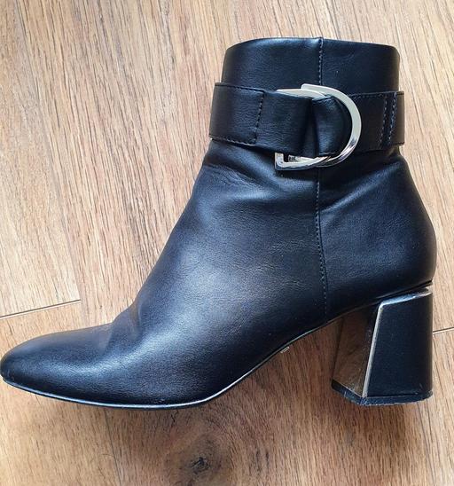 Buy & Sell South West London Sutton - Photos for BLACK ANKLE BOOTS SIZE 5