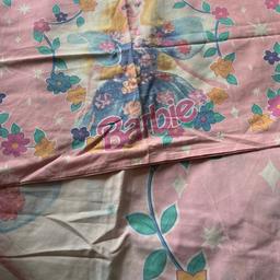 Single Barbie duvet cover with pillowcase in good condition. All items will be washed and dried prior collection or postage