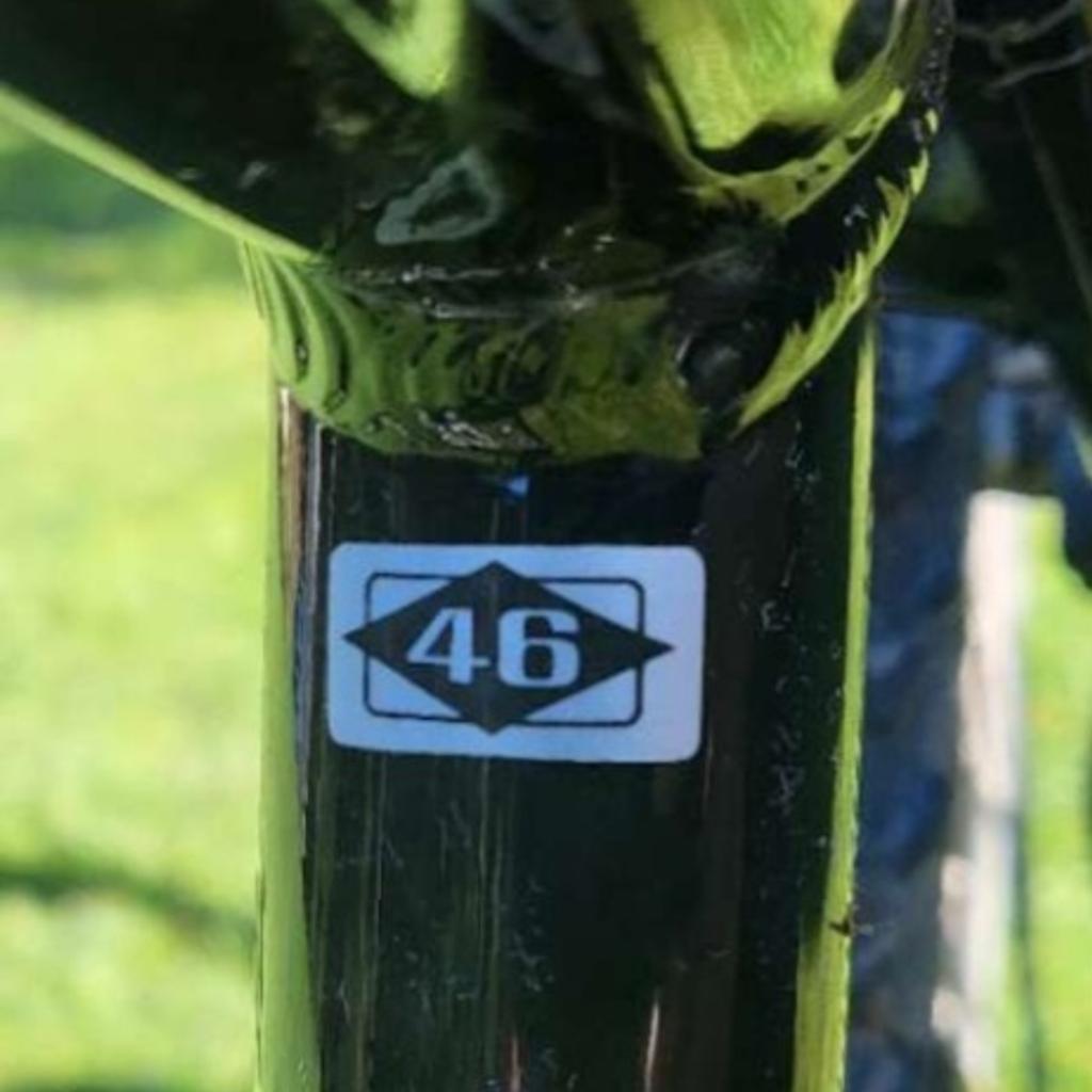 Verkaufe ein gebrauchtes Damen Trekking Offroad Fahrrad, Marke "KTM Life Cross", Rahmengröße: 46 cm, 28 Zoll, Farbe: schwarz/grau, Schaltung: Shimano Deore XT, Scheibenbremsen, Schaltung 27 Gänge (3x9), guter Zustand, nur Selbstabholung