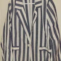 Italian, linen mix blazer. Traditional navy and white stripe. Says Summer Marina. One size, loose fit and style, very relaxed. Big front pockets and button to fasten. Cool, light and comfortable. Perfect condition.