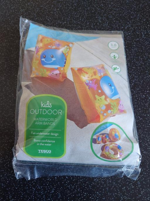 Buy & Sell Leicestershire Charnwood - Photos for Kids waterworld arm bands size 3-6 years