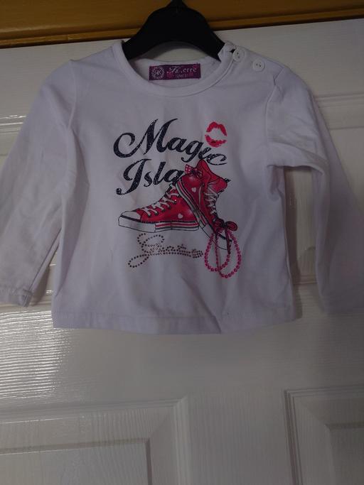 Buy & Sell Leicestershire Charnwood - Photos for Baby girls white top size 12 months