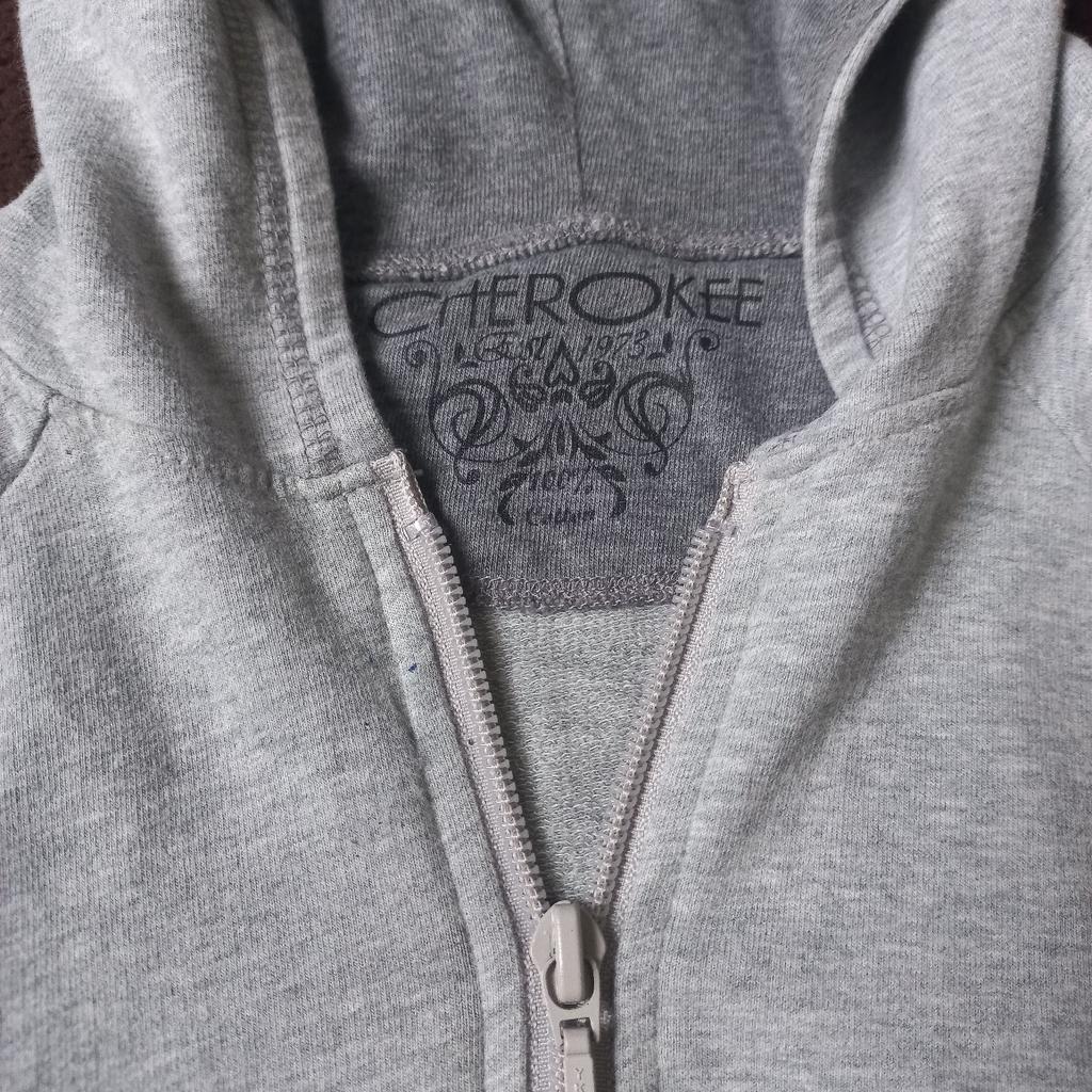 Womens ladies hoodie jacket
In excellent condition worn few times
Grey colour
100% cotton
Lovely soft stretchy material
Size 16
Brand Cherokee
No marks or stains
£15
Smoke free pet free house
Message me for postage enquiries

See my other ads for more items
Thankyou