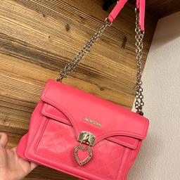 Love Moschino Handtasche
pink
guter gebrauchter Zustand