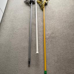 2 x Mops plus Floor Sponge Mop the others are Bucket Mops. All in good useable order. The Sponge Mop requires a new Sponge.