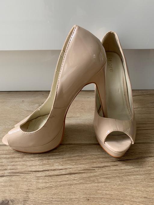 Buy & Sell Essex Epping Forest - Photos for Ladies heeled shoes