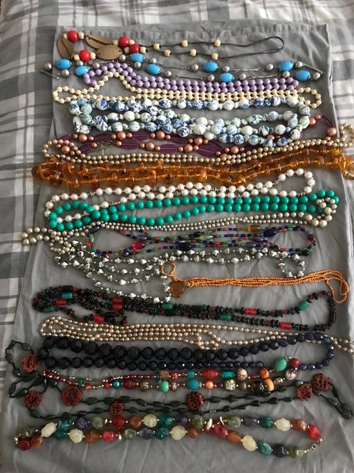 Buy & Sell South West London Colliers Wood - South West London - Photos for Costume jewellery bundle