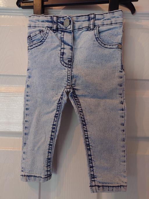 Buy & Sell Leicestershire Charnwood - Photos for Baby girls river island jeans size 9-12 month