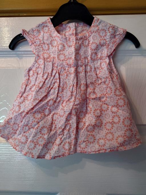 Buy & Sell Leicestershire Charnwood - Photos for Baby girls patterned top size 3-6 months