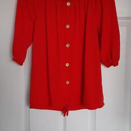 Red papaya top 

size 12 

collection only ws2