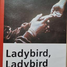 Zum Verkauf Steht die Tolle VHS + DVD-R:

Ladybird, LADYBIRD (1994) - Crissy Rock - Vladimir Vega   Arthaus Video Hartbox

FSK: 12

Sehr Guter Zustand.
Zum Top-Preis !