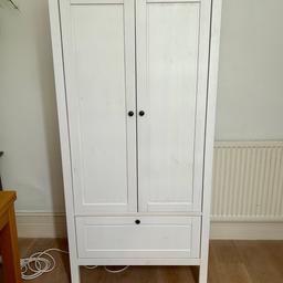 As good as new, white Ikea wardrobe for a children’s bedroom. 1 clothes rail and 1 fixed shelf included.