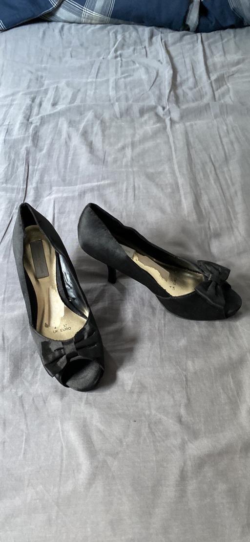 Buy & Sell East London Forest Gate - East London - Photos for Black heels size 4 from Debenhams