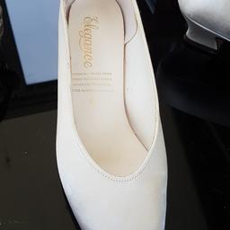 ivory satin wedding shoes few little marks