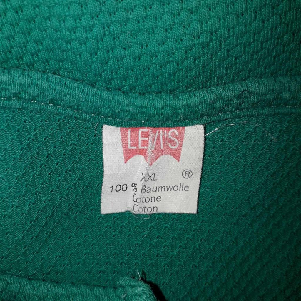 Verkaufe Levi's Kinder Sportdress, Größe 140, aus 100 % Baumwolle, ungetragener Zustand.