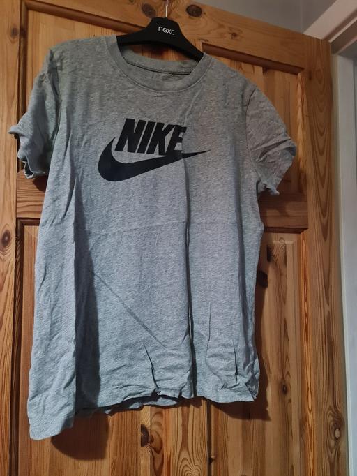 Buy & Sell Leicestershire Leicester - Photos for Women's Nike T-shirt