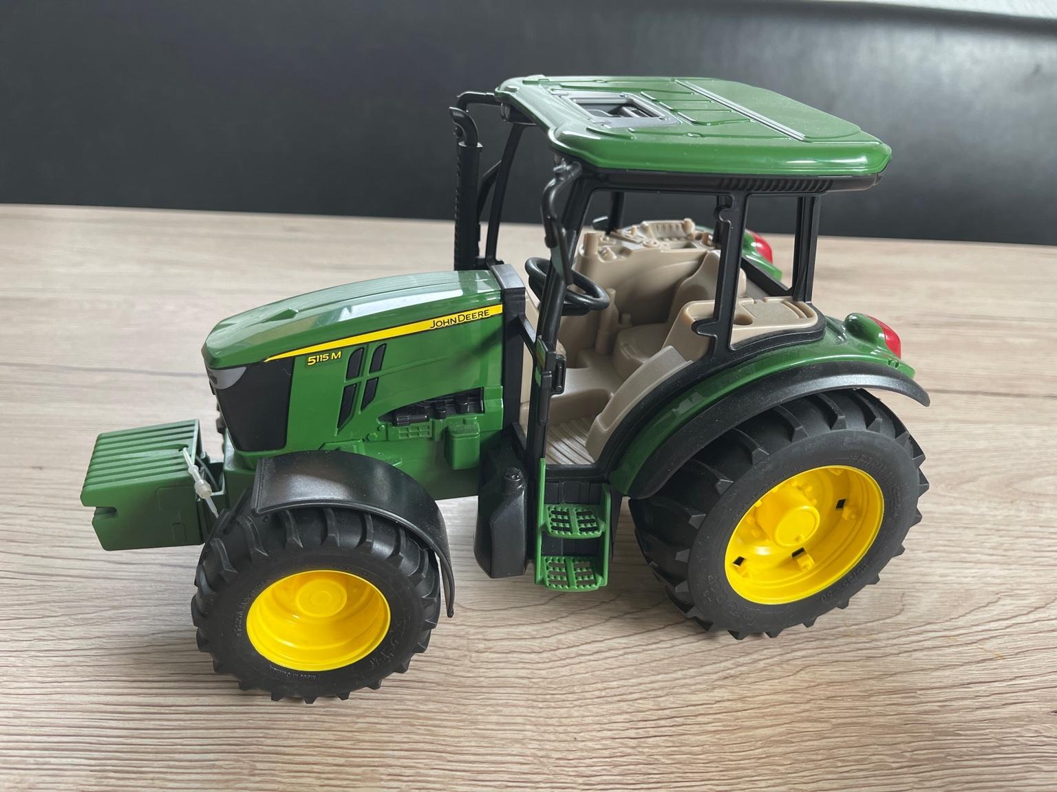 Bruder Traktor John Deere In Mils Bei Imst For For Sale Shpock