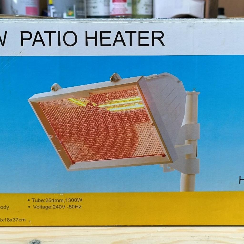 Patio Heater . No Infrared Tube included.
White aluminium body. IP24
Product size W: 35.5 H: 18 D: 37cm
Tube required 1300w
Code HEOD1309w
Knightbridge