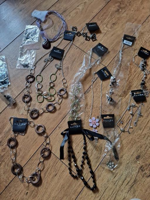 Buy & Sell South East London North End - South East London - Photos for joblot 14 new necklaces