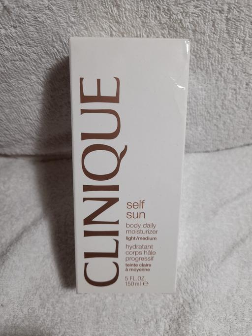 Buy & Sell North West London Neasden - NW2 - Photos for Clinique Self Sun Body Moisturizer Light/Med