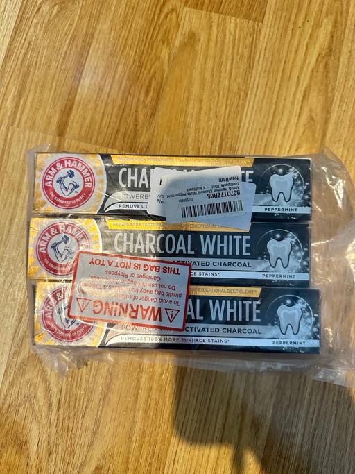 Buy & Sell South Yorkshire Sheffield - Photos for Arm& hammer Activated Charcoal toothpaste