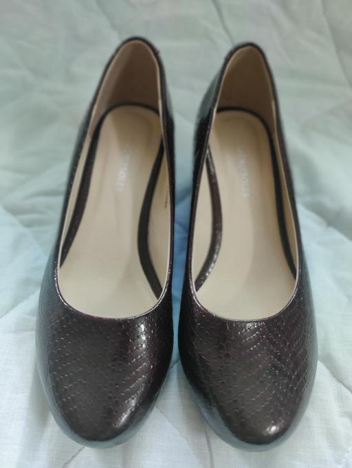 Buy & Sell Bedfordshire Central Bedfordshire - Photos for Heavenlysoles Brown Wedge Shoes Size 6