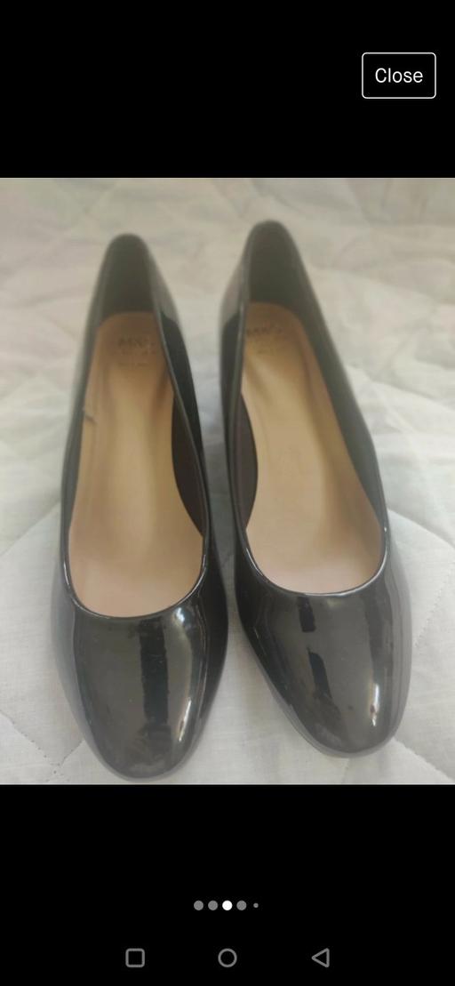 Buy & Sell Bedfordshire Central Bedfordshire - Photos for M&S Collection Black Patent Block Heel Court