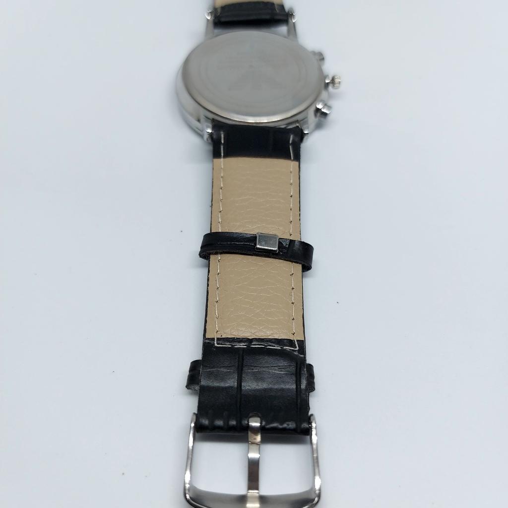mens Watch Leather Strap like new
need new battery
