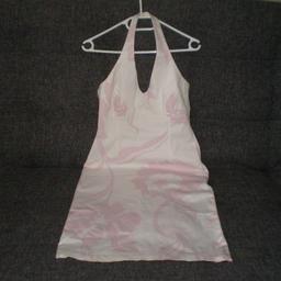 Dress”Florence+Fred”

Cream Pale Pink Colour

Good Condition

Actual size: cm

Length: 88 cm from breast front

Length: 86 cm from breast back

Length: 73 cm back

Length: 78 cm from armpit side

Volume breast: 75 cm – 84 cm

Bust depth: 17.5 cm

Volume waist: 70 cm – 75 cm

Volume hips: 85 cm – 94 cm

Size: 10 ( UK )

97 % Cotton
 3 % Elastane