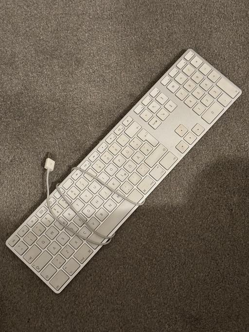 Buy & Sell West London Notting Hill - West London - Photos for European Apple Keyboard