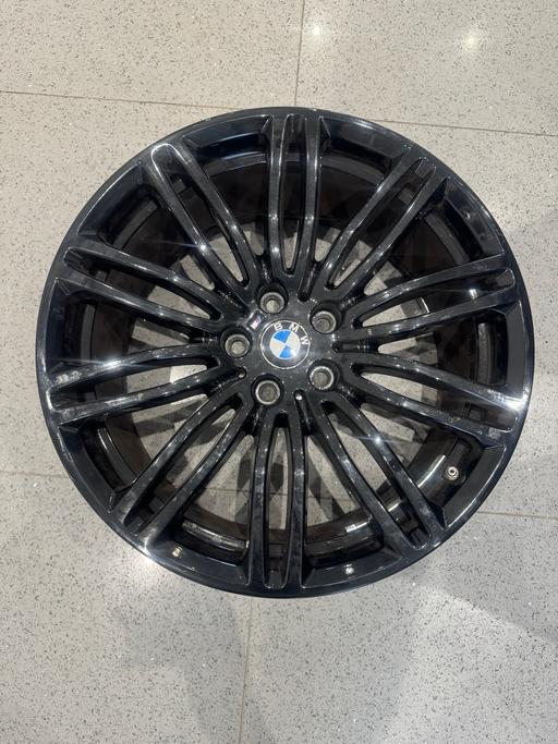 Vehicles South West London Sutton - Photos for BMW Alloy Wheel