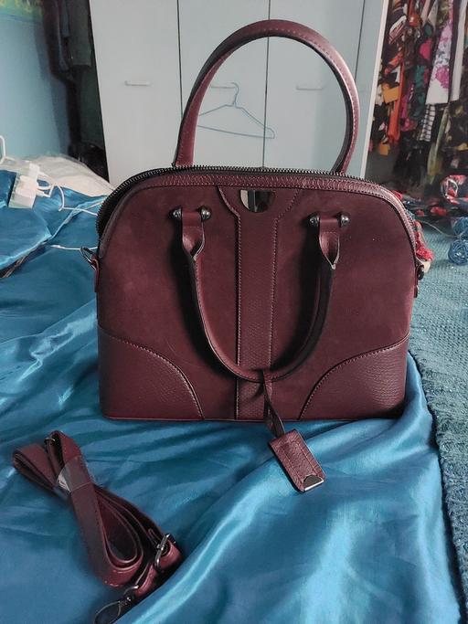 Buy & Sell Worcestershire Bromsgrove - Photos for Ladies Maroon bag.