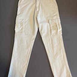 Cargo-Hose von Zara Men, Gr. 42, Farbe:off white, wenig getragen, Salzburg Stadt