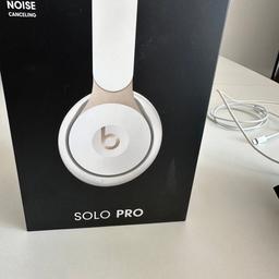 Verkauft werden gebrauchte Beats Solo Pro.

Kopfhörer vollfunktionsfähig & 2 Jahre alt.

OVP vorhanden

NP 215 €

Nichtraucherhaushalt - Keine Garantie & Gewährleistung