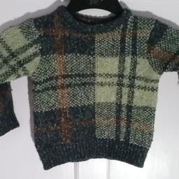 Next boys jumper 2-3yr old.

Local collection preferred or can be posted out at extra costs.