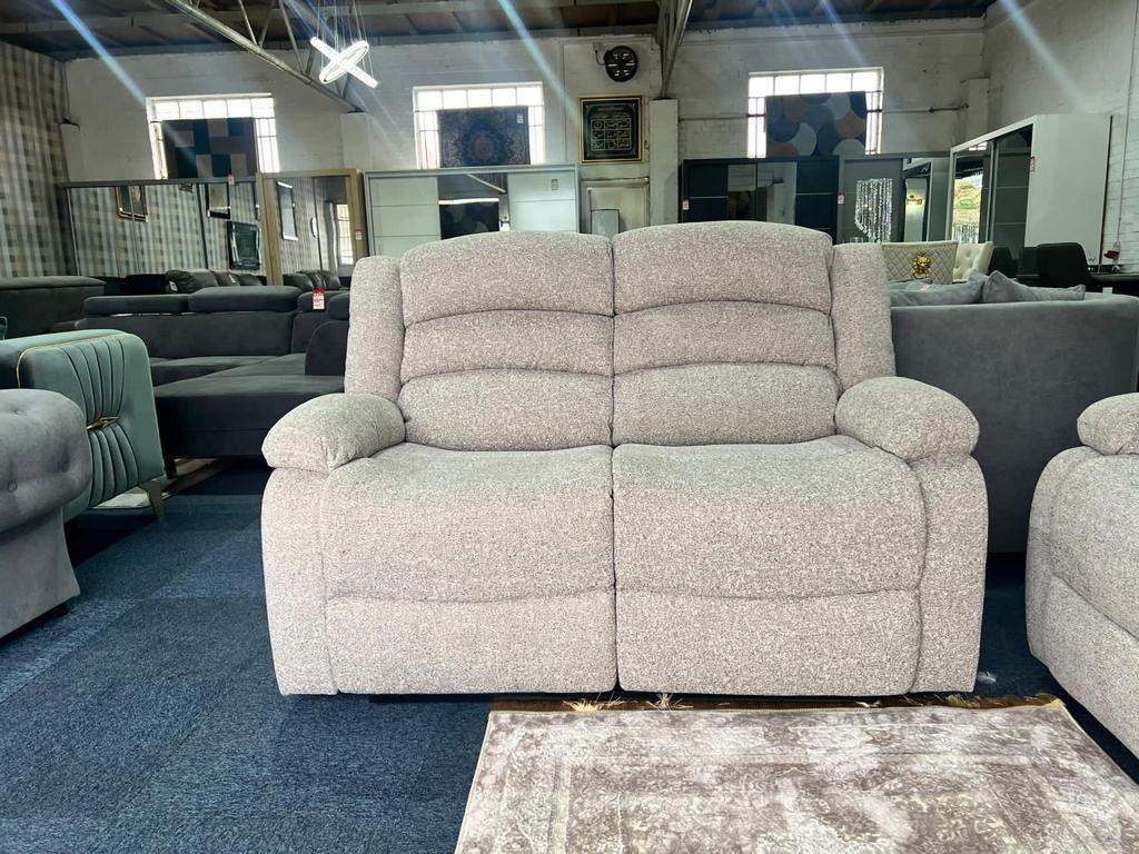 3+2 SEATER FABRIC RECLINER SOFA FOR SALE in HU3 Hull für 849,00 £ zum ...