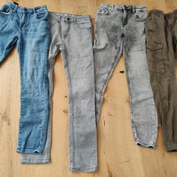 1 blaue Jeans, 2 graue Jeans, 1 grüne Jack Jones