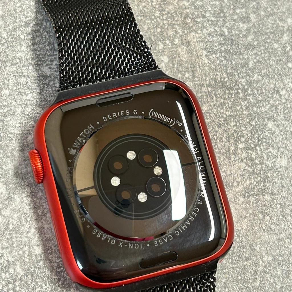 Apple Watches Serie 6. Sehr wenig gebraucht. (NEUPREIS AKTUELL 557 € Media Markt)